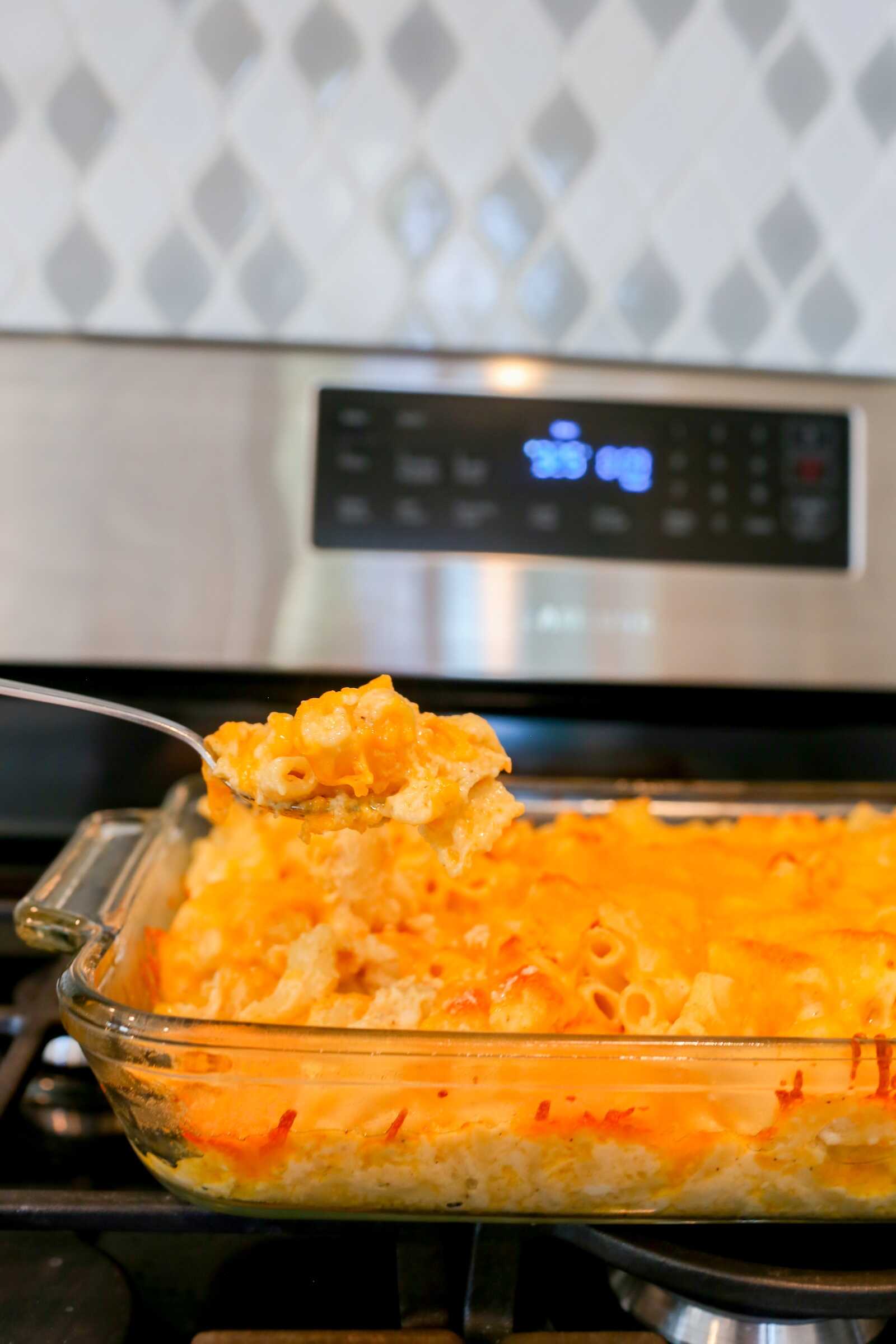 Extra Creamy Mac and Cheese Seasoned with Smoked Paprika Recipe