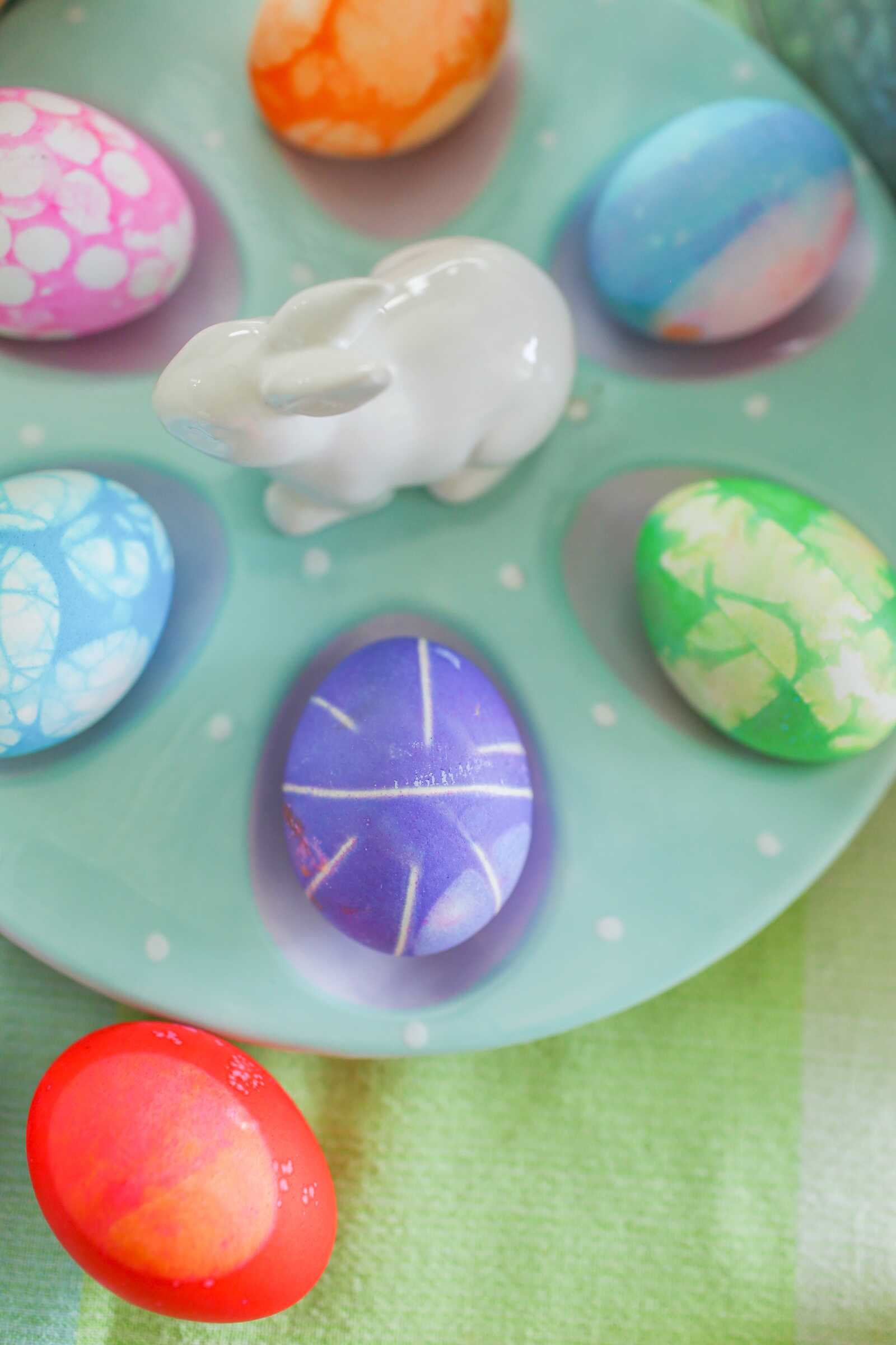 Easy DIY Twine-Wrapped Dyed Easter Eggs