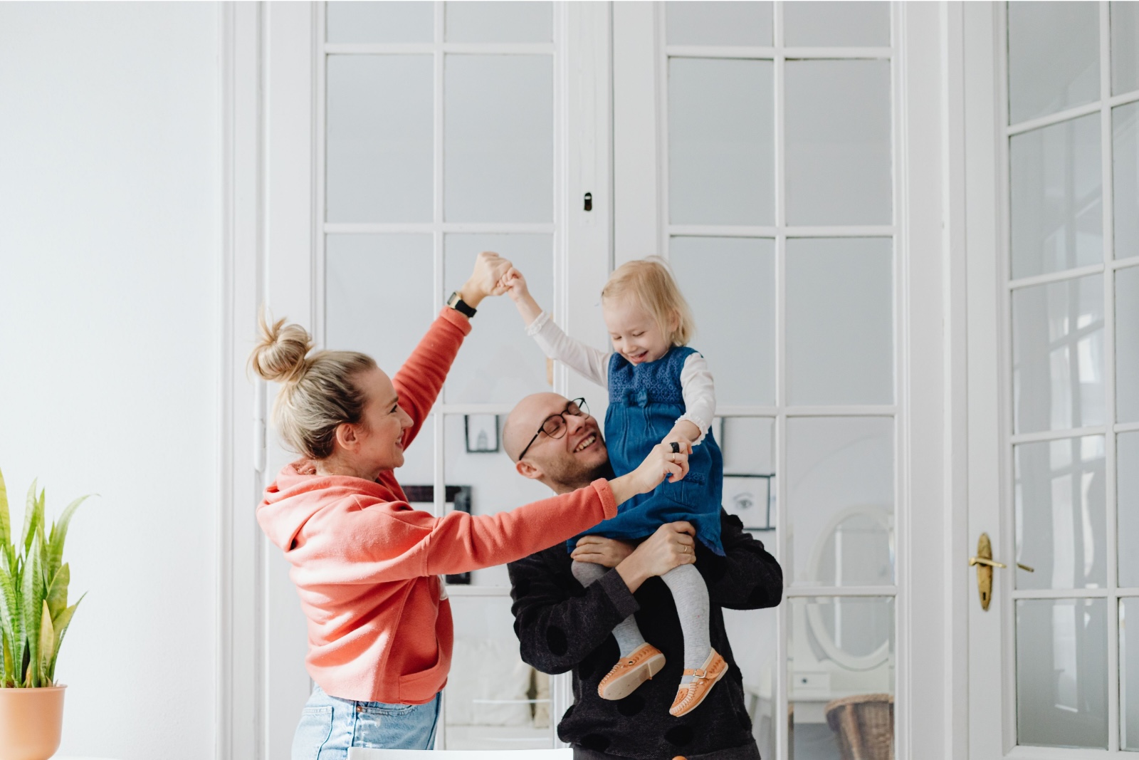 Skills Young Moms Can Learn at Home to Build Confidence and New Opportunities
